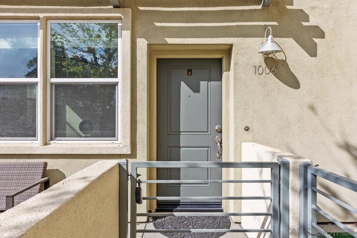 328 Antoni Glen 1006