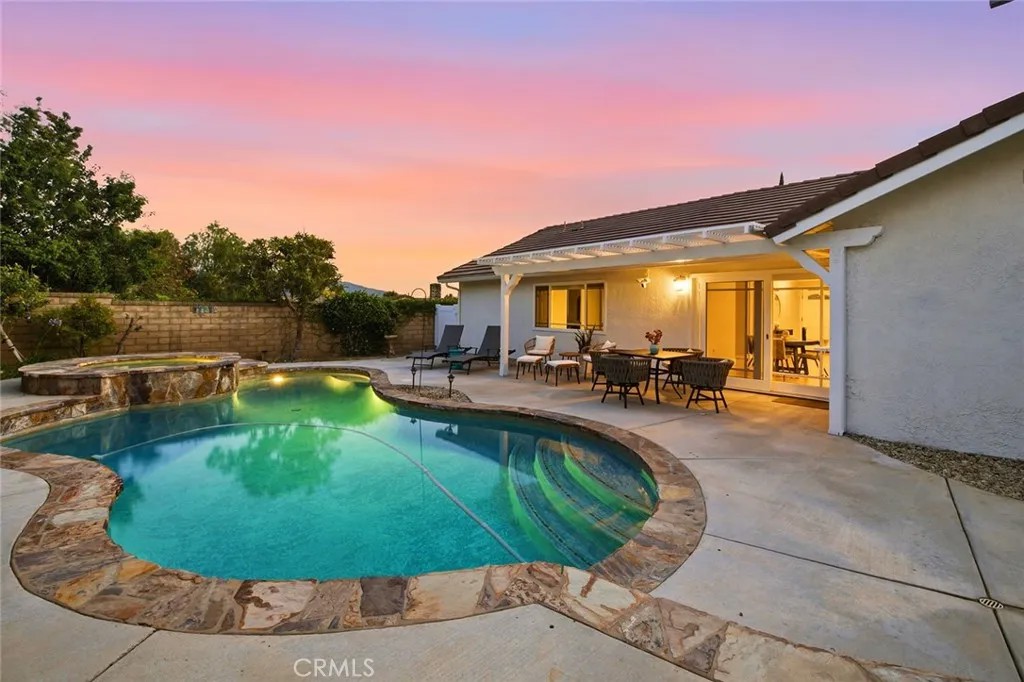 28354 Mount Stephen