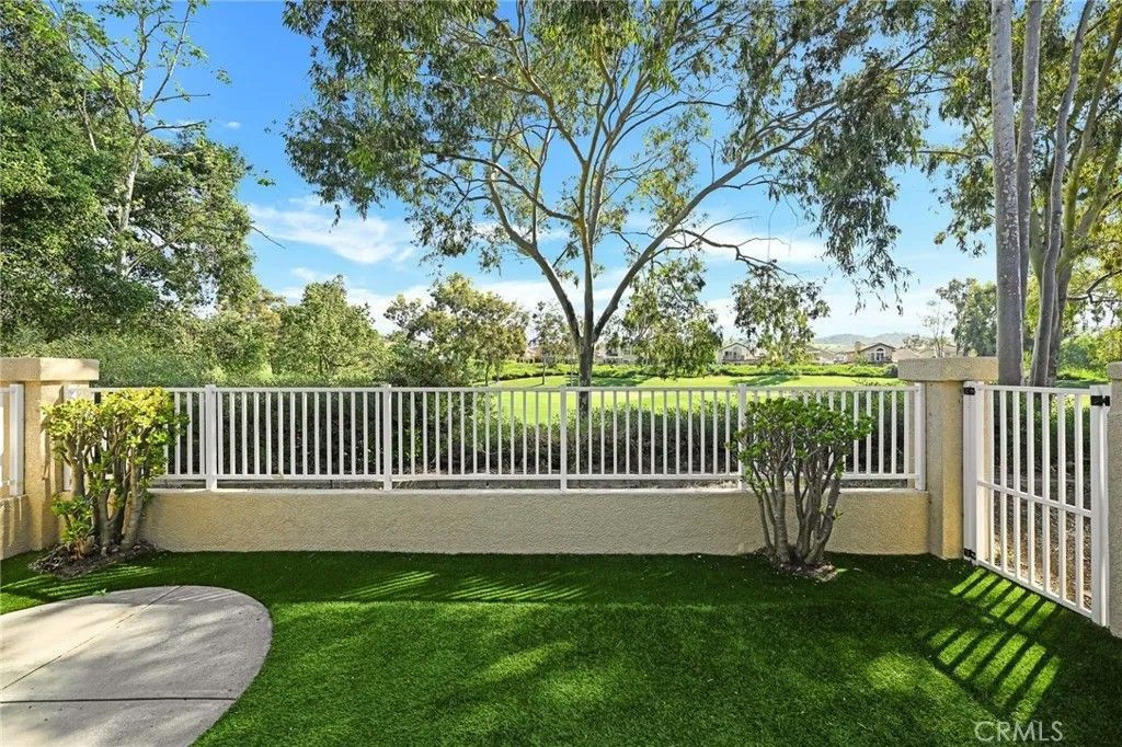 Photo of 28 Cascada, Rancho Santa Margarita, CA 92688 (MLS # OC26064725)