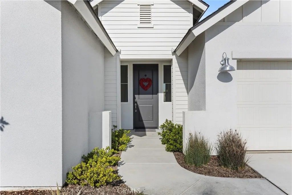 Photo of 8406 Avon St, Bakersfield, CA 93314 (MLS # PI26000526)