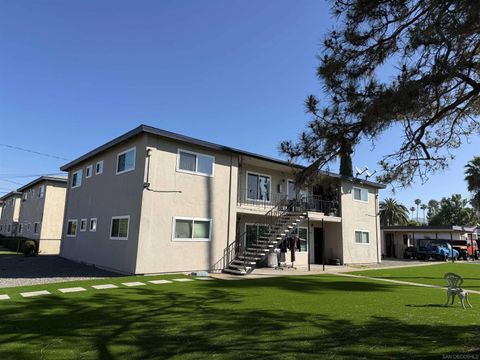 1718-24 Crofton Ln Escondido CA 92027