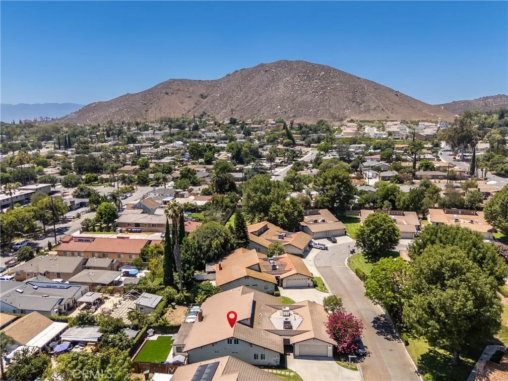 11520 Los Molinos Way