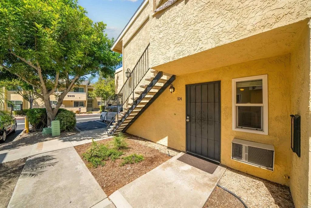 9959 Erma Rd 104