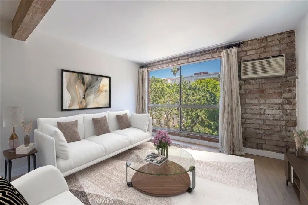 Photo of 1440 Veteran Avenue #403, Los Angeles, CA 90024 (MLS # OC26063341)