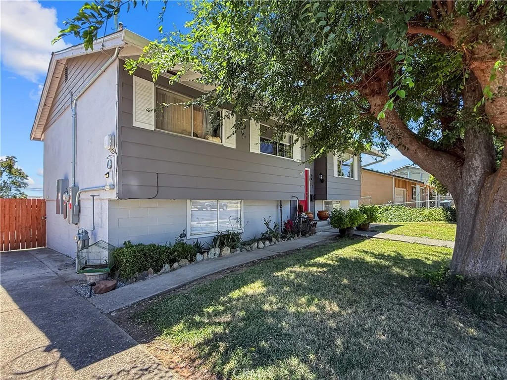 23 Las Plumas Way