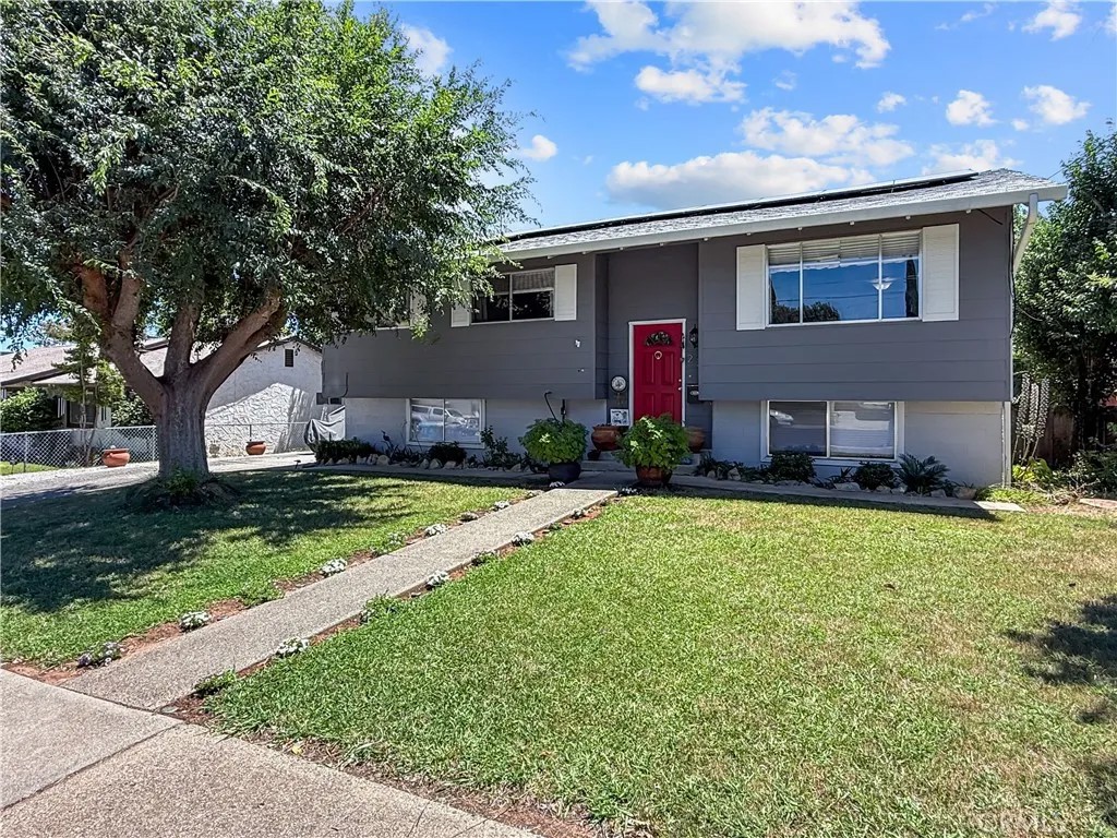23 Las Plumas Way