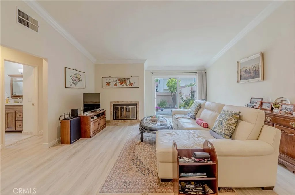 2201 Dublin Lane 3