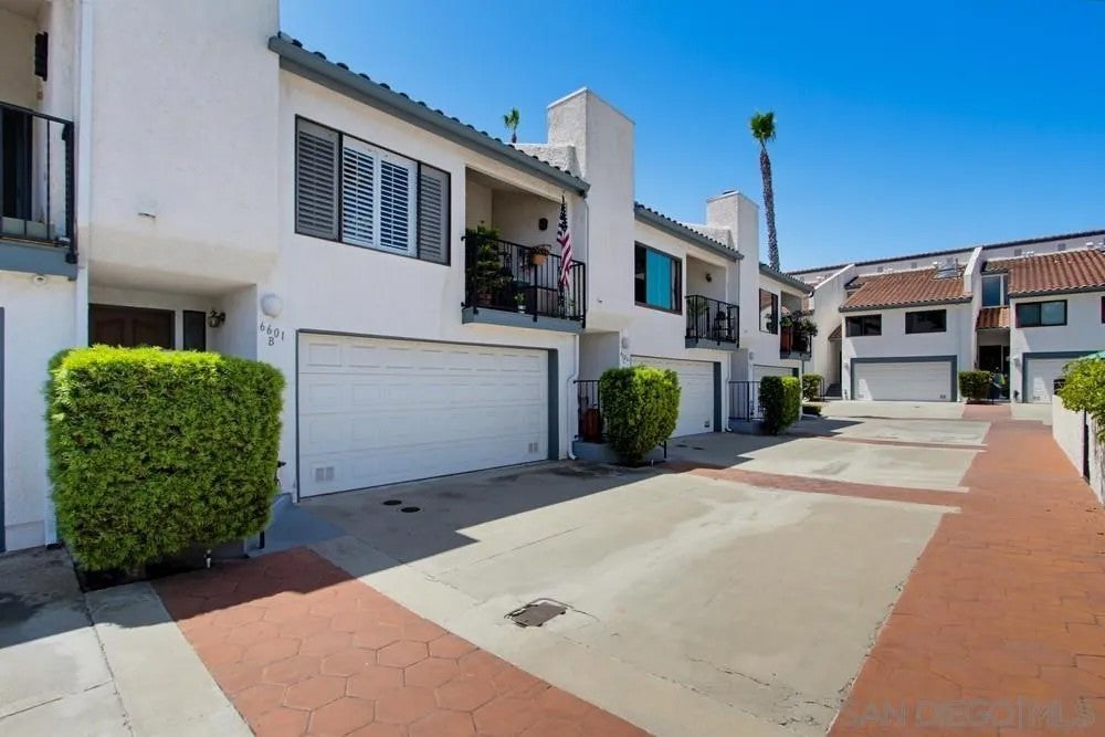 6601 Santa Isabel B