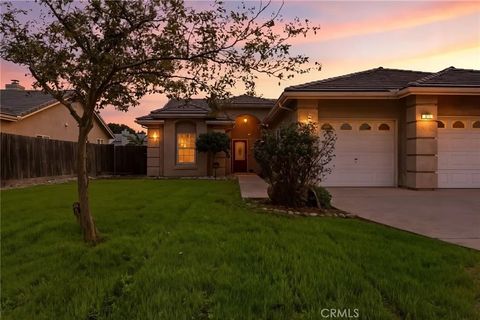 Photo of 535 Mallard Ave, Lemoore, CA 93245 (MLS # FR26051290)