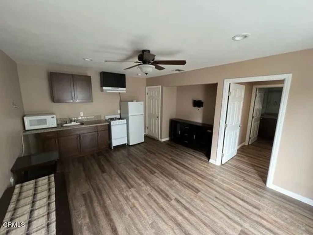 Photo of 996 Utica Avenue, Ventura, CA 93004 (MLS # V1-33654)