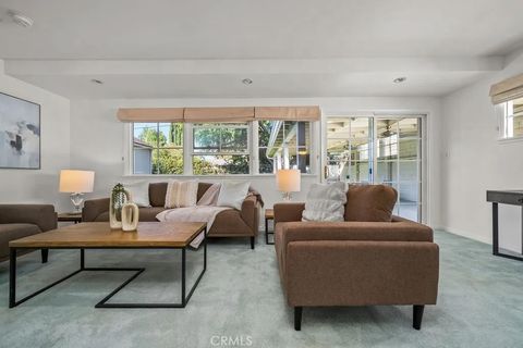 Tiny photo for 1135 Coronet Ave, Pasadena, CA 91107 (MLS # AR25229356)