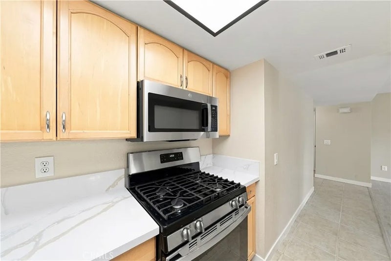 600 Central Avenue 305