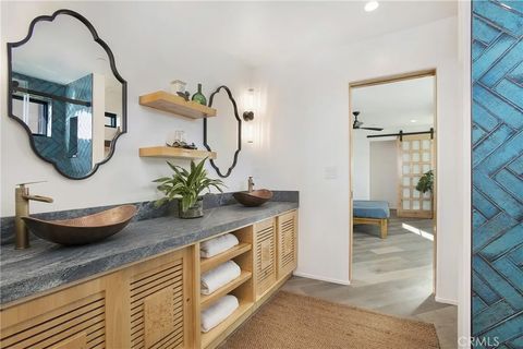 Tiny photo for 825 Coast View, Laguna Beach, CA 92651 (MLS # OC25247028)