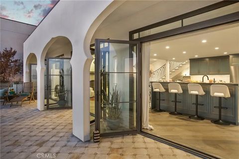 Tiny photo for 825 Coast View, Laguna Beach, CA 92651 (MLS # OC25247028)