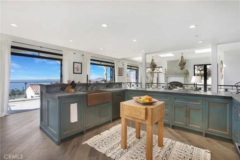 Tiny photo for 825 Coast View, Laguna Beach, CA 92651 (MLS # OC25247028)