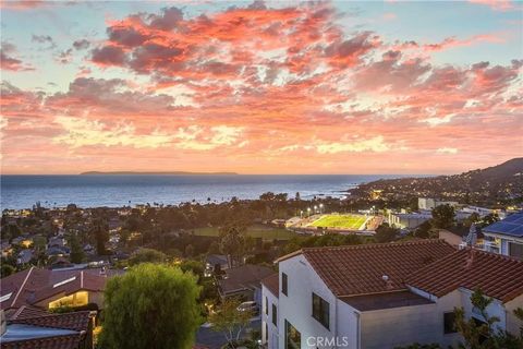 Tiny photo for 825 Coast View, Laguna Beach, CA 92651 (MLS # OC25247028)