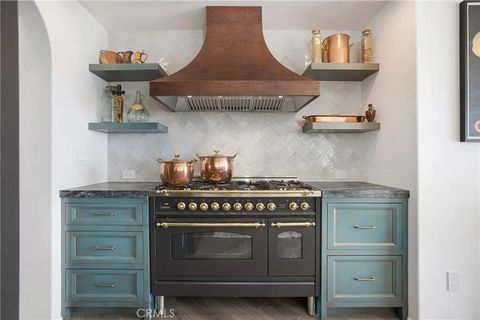 Tiny photo for 825 Coast View, Laguna Beach, CA 92651 (MLS # OC25247028)