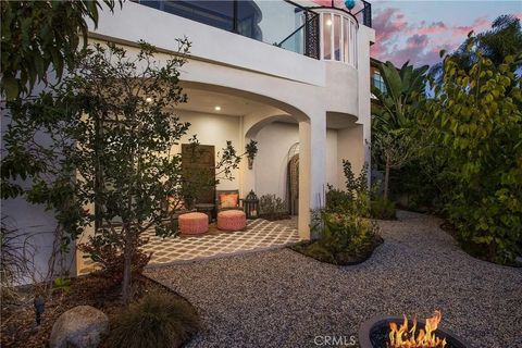 Tiny photo for 825 Coast View, Laguna Beach, CA 92651 (MLS # OC25247028)