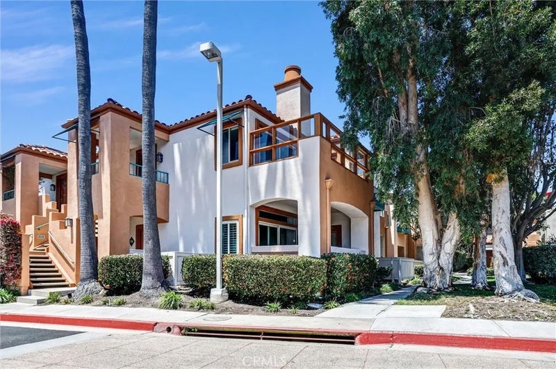 360 Villa Point Drive