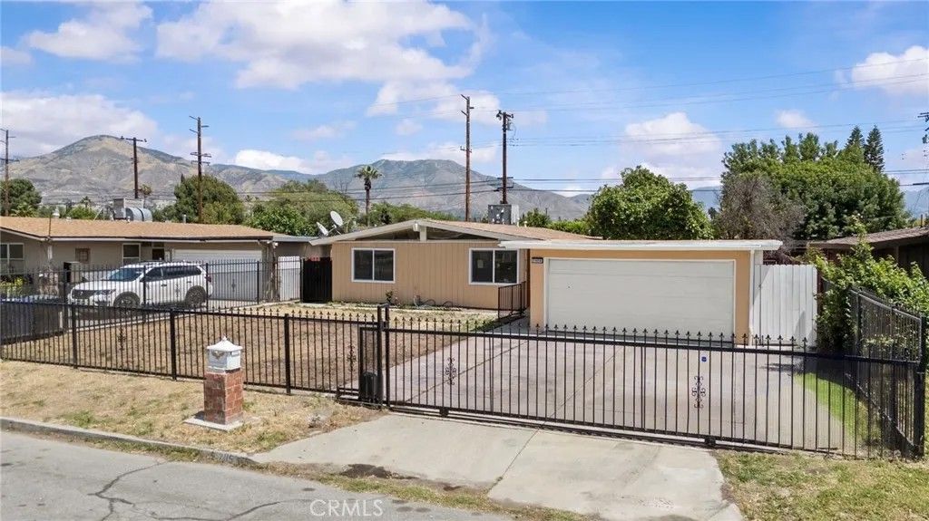 Photo of 7115 Newbury Ave, San Bernardino, CA 92404 (MLS # IV26088664)