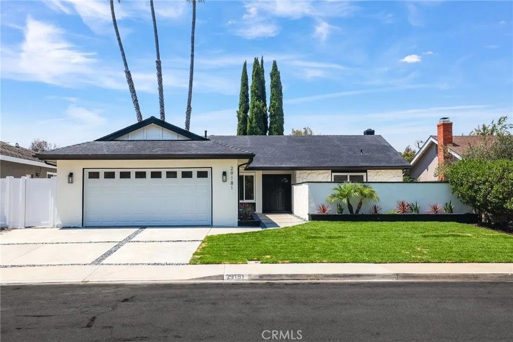 Photo of 29181 Via San Sebastian, Laguna Niguel, CA 92677 (MLS # OC25267342)