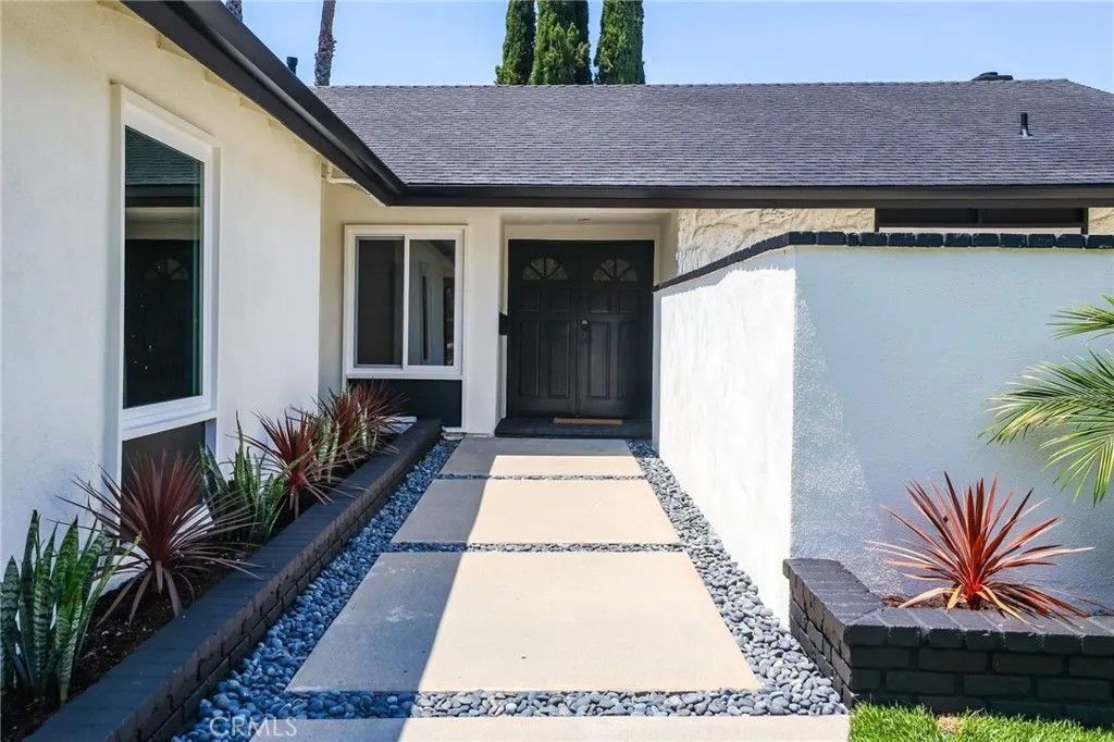 Photo of 29181 Via San Sebastian, Laguna Niguel, CA 92677 (MLS # OC25267342)