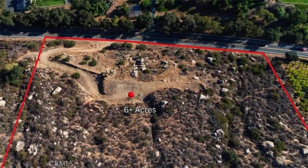 Photo of 9504 Old Castle Rd, Valley Center, CA 92082 (MLS # SW25184899)