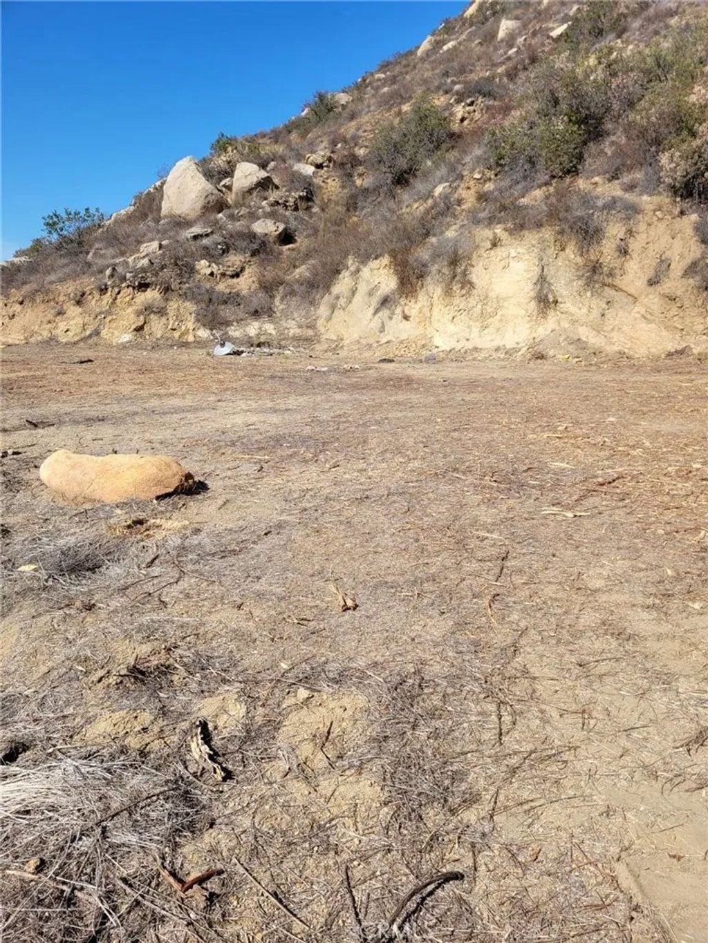 Photo of 9504 Old Castle Rd, Valley Center, CA 92082 (MLS # SW25184899)
