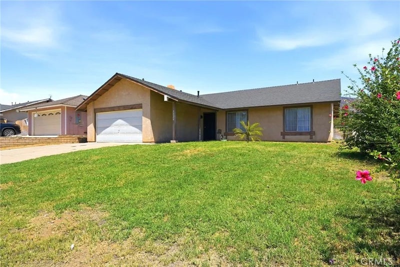 1522 Creekside Drive