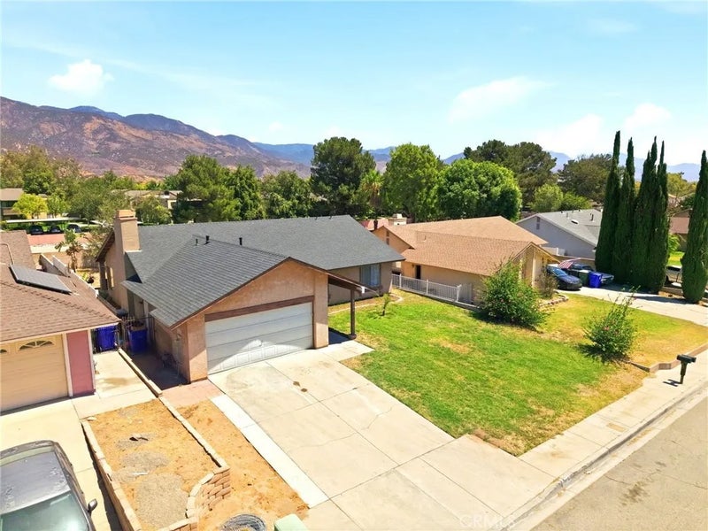 1522 Creekside Drive