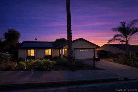 Photo of 1011 Chestnut Dr, Escondido, CA 92025 (MLS # 260006762)