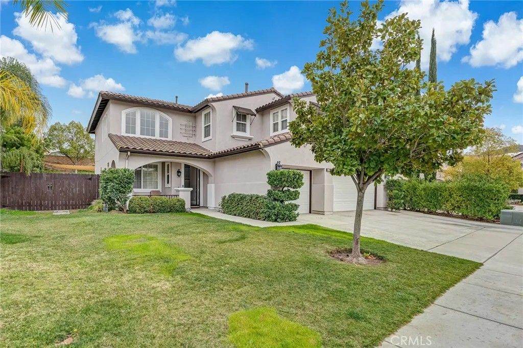 Photo of 42376 Wildwood Ln, Murrieta, CA 92562 (MLS # PW26016099)