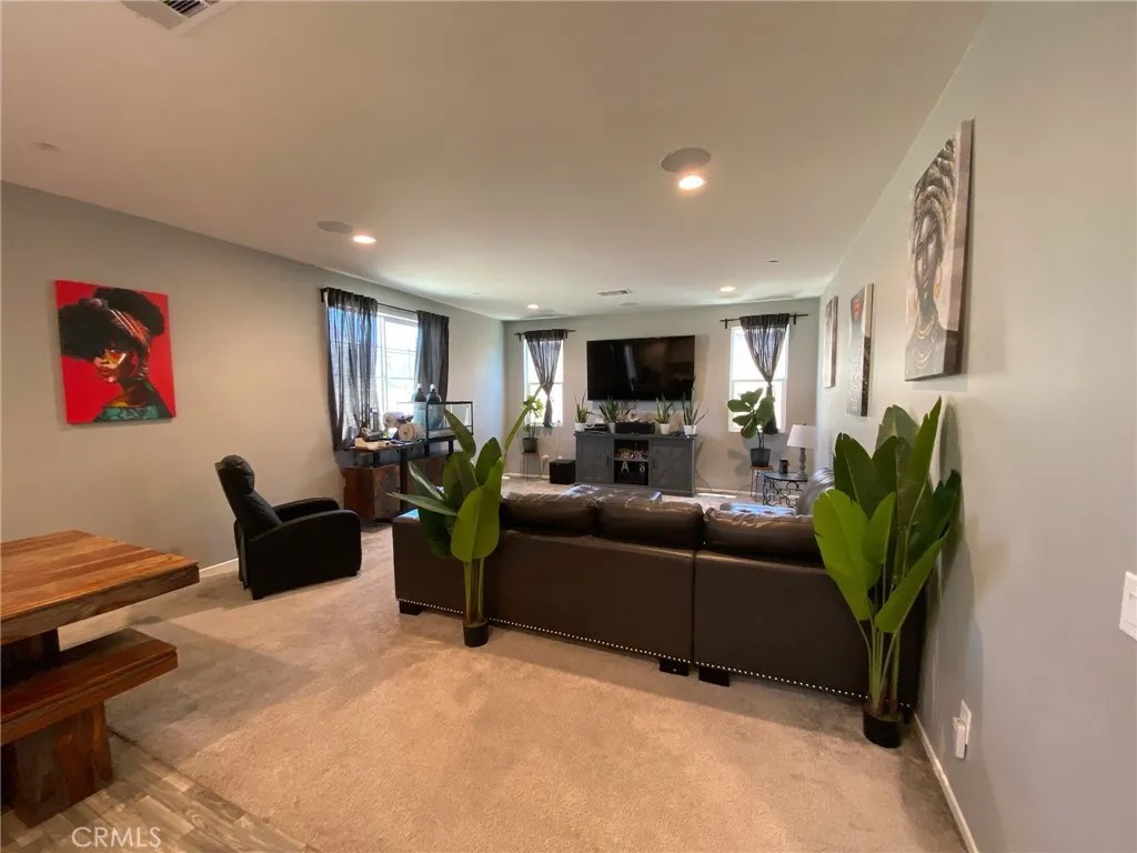 6131 W J9