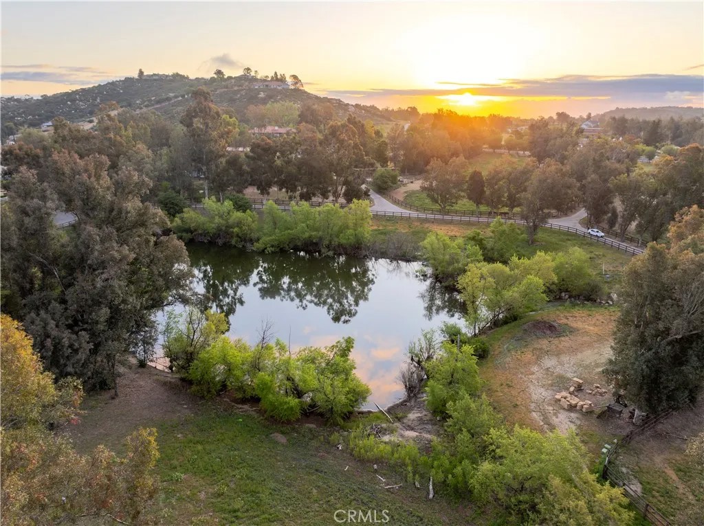38875 Avenida Bonita