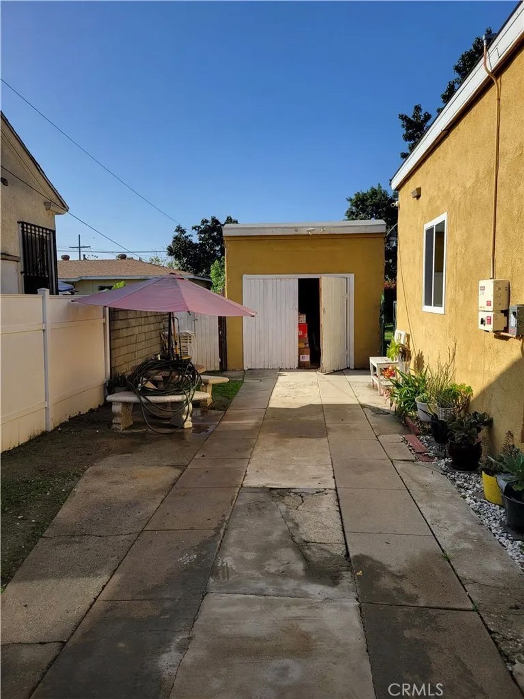 Photo of 611 N Burris Ave, Compton, CA 90221 (MLS # PW26035368)