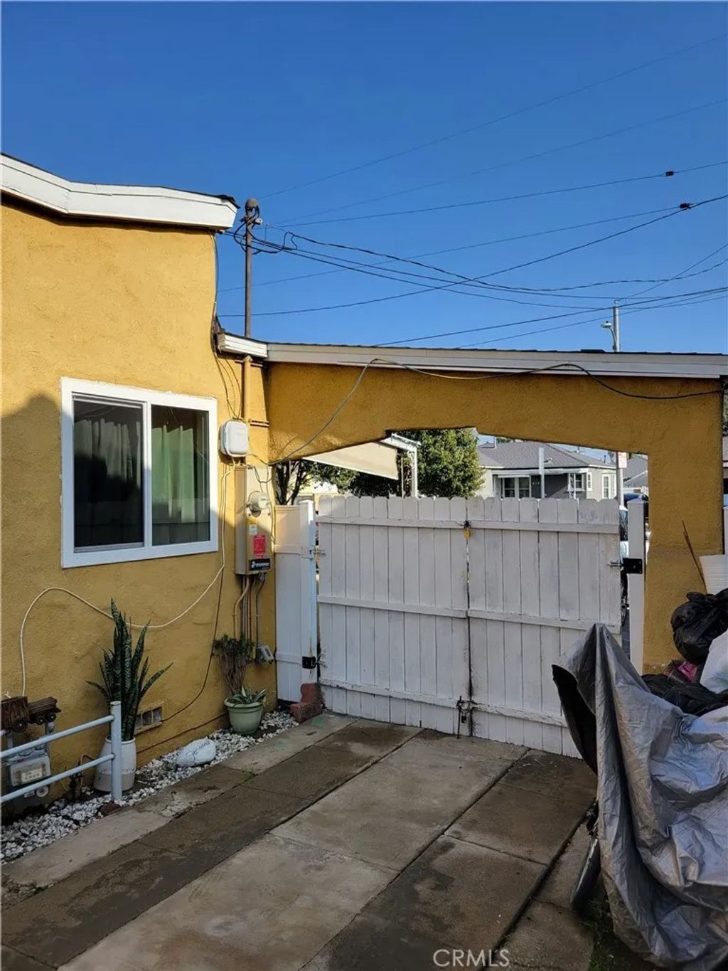 Photo of 611 N Burris Ave, Compton, CA 90221 (MLS # PW26035368)
