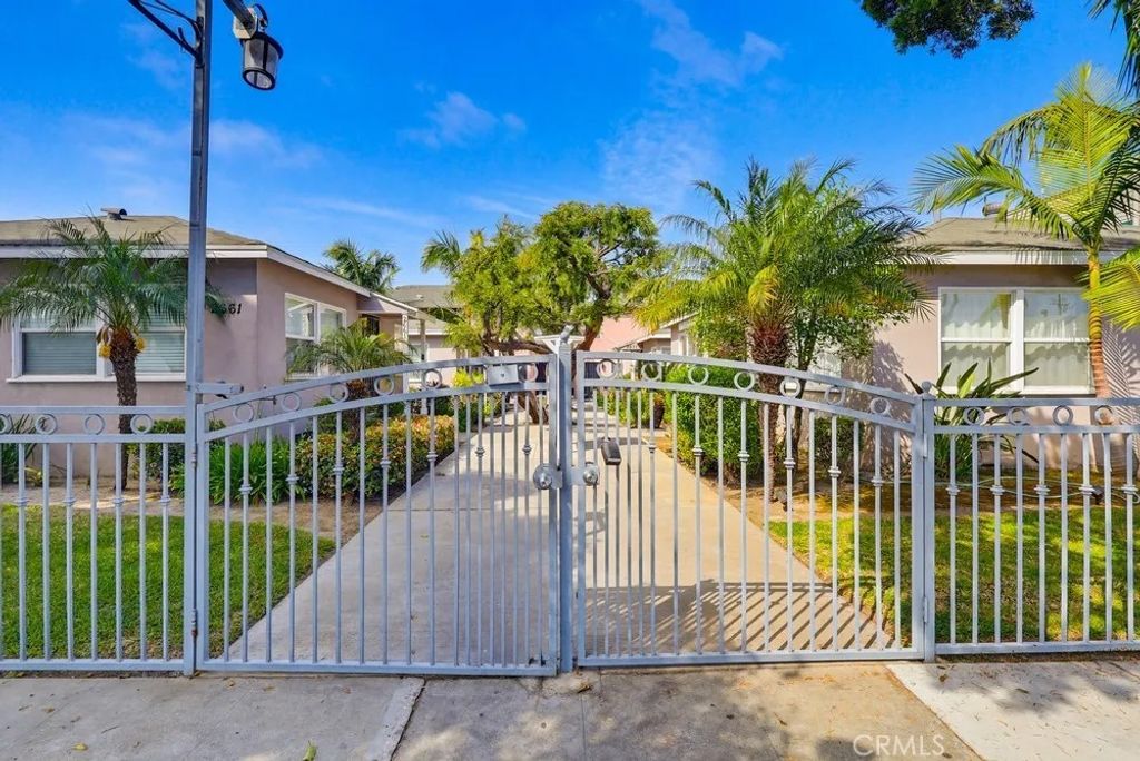 Photo of 2661 Lime Avenue, Signal Hill, CA 90755 (MLS # PW26067931)