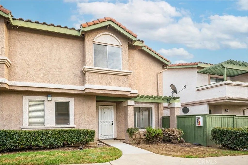 Photo of 8362 Sunset Trail Place #B, Rancho Cucamonga, CA 91730 (MLS # CV25251182)