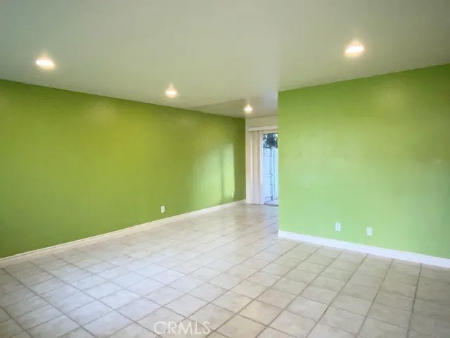 15351 Orange Avenue 2