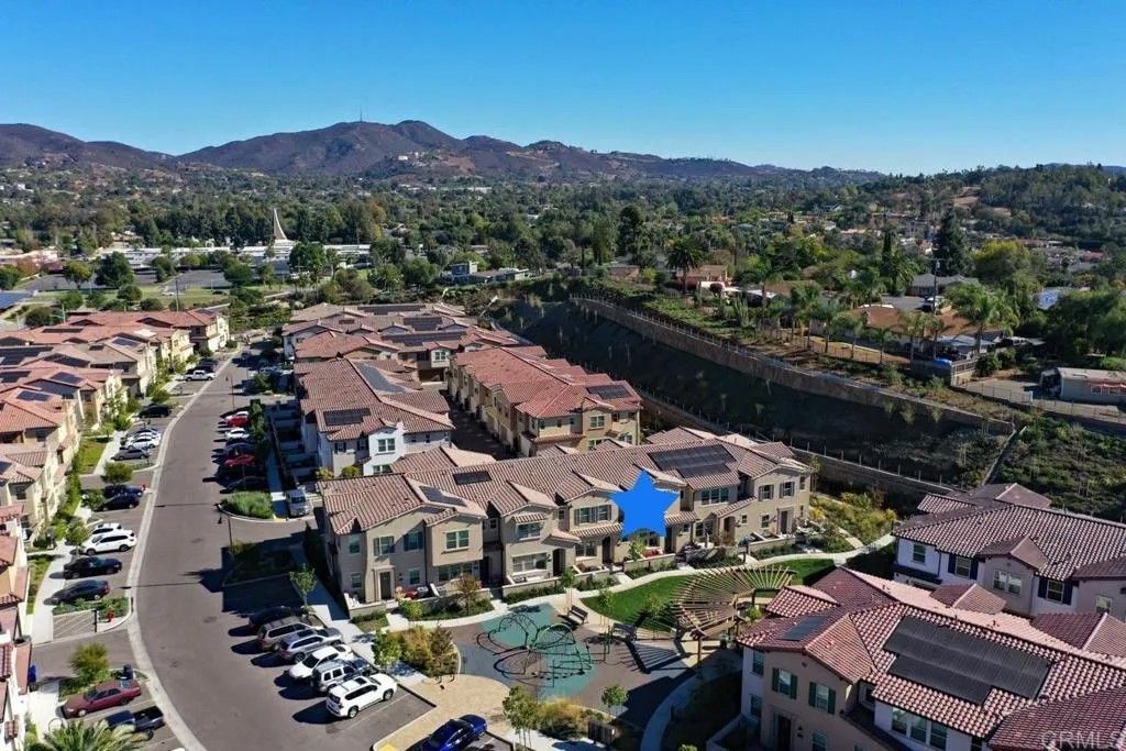 Photo of 1089 Delpy View Point, Vista, CA 92084 (MLS # NDP2601537)