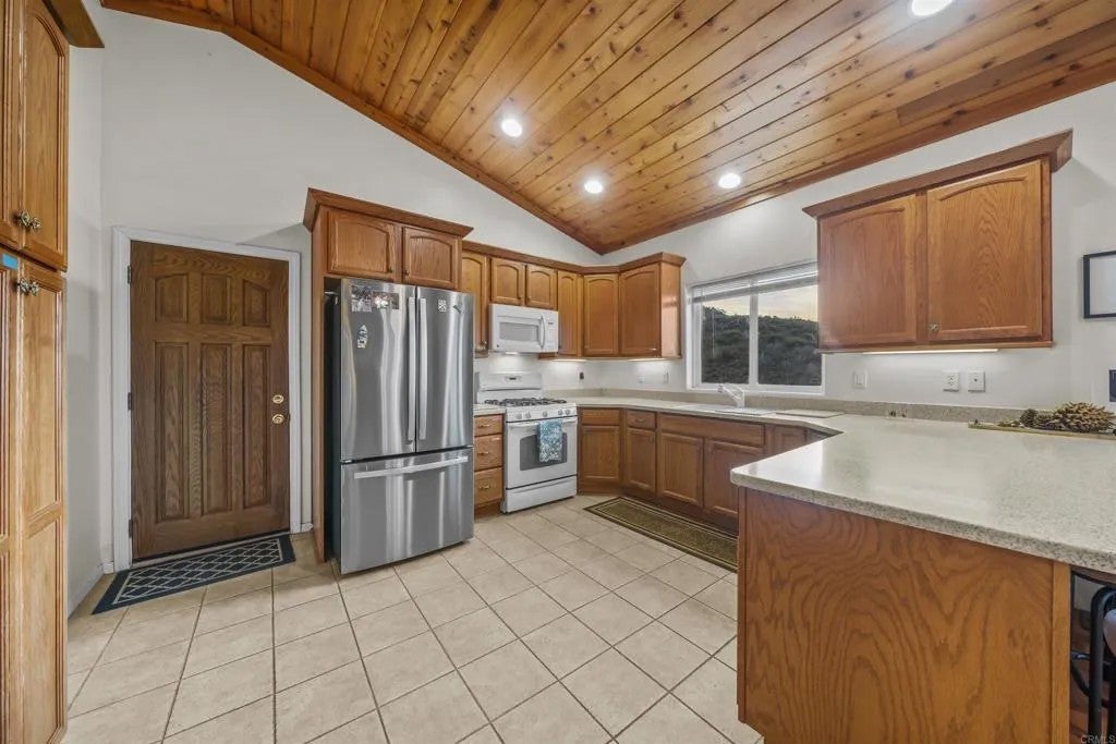 35465 Sunset Lane