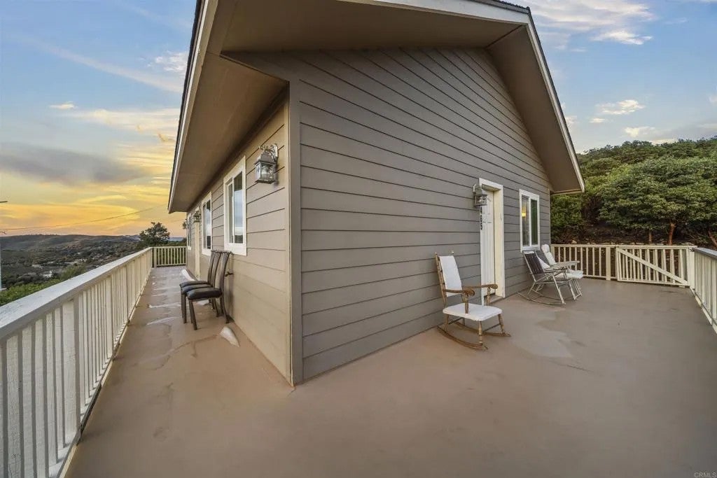 35465 Sunset Lane