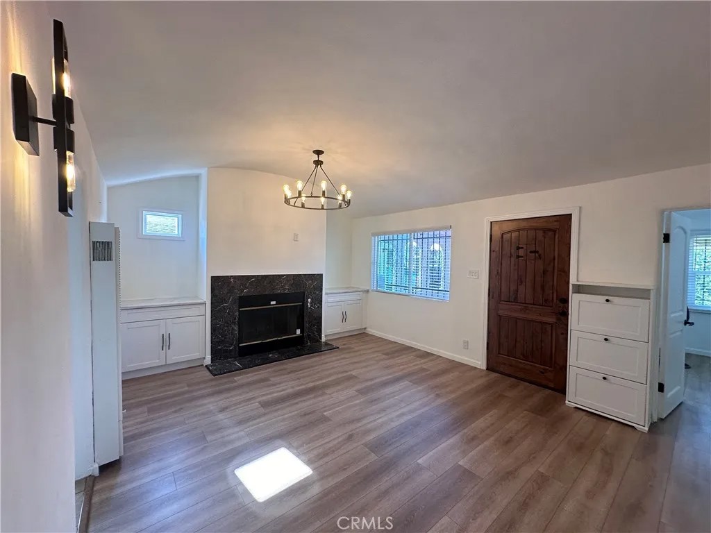 3667 W 110th