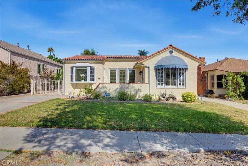 1156 N Isabel
