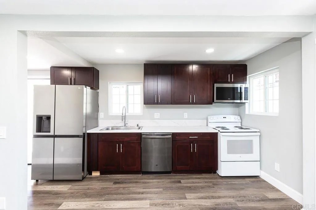 1020 41st St.
