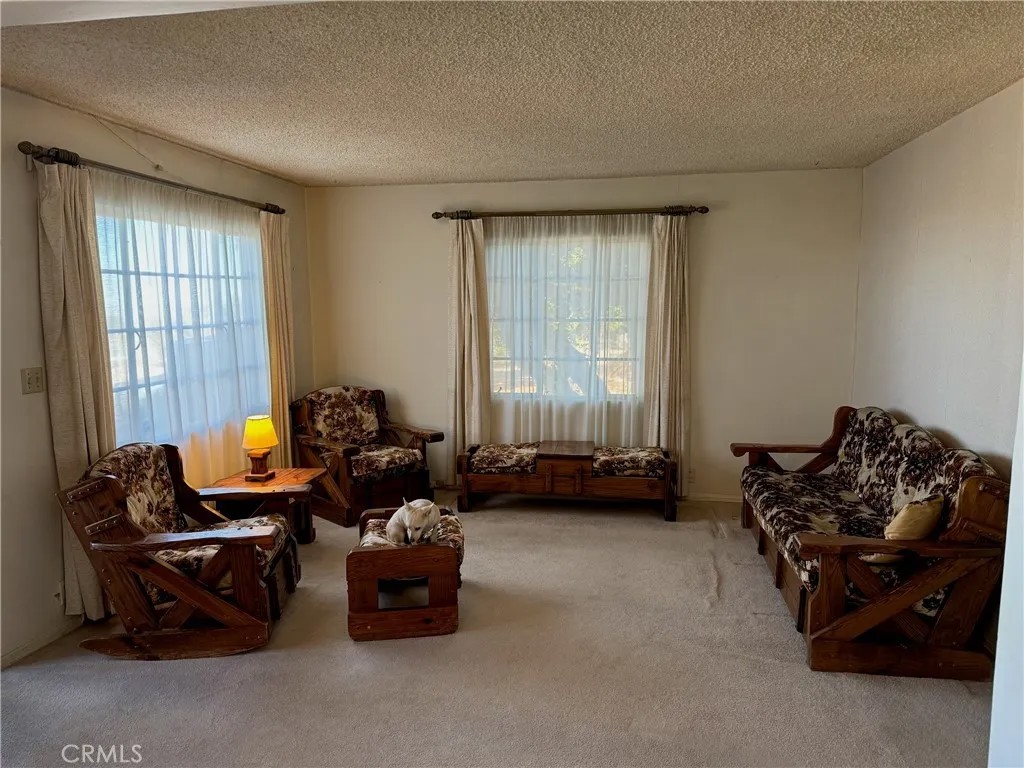 9432 Mountain Road