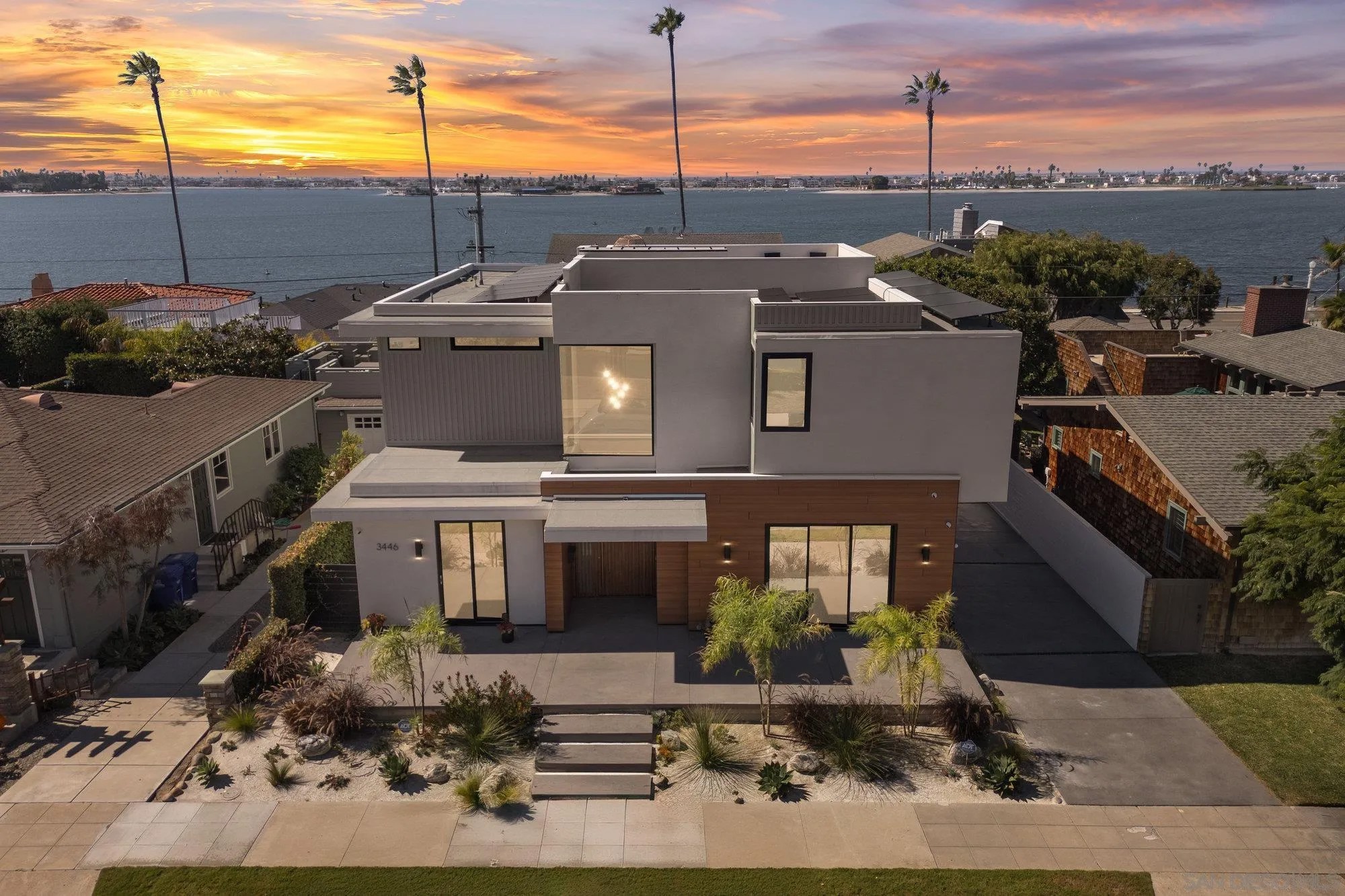 3446 Buena Vista St