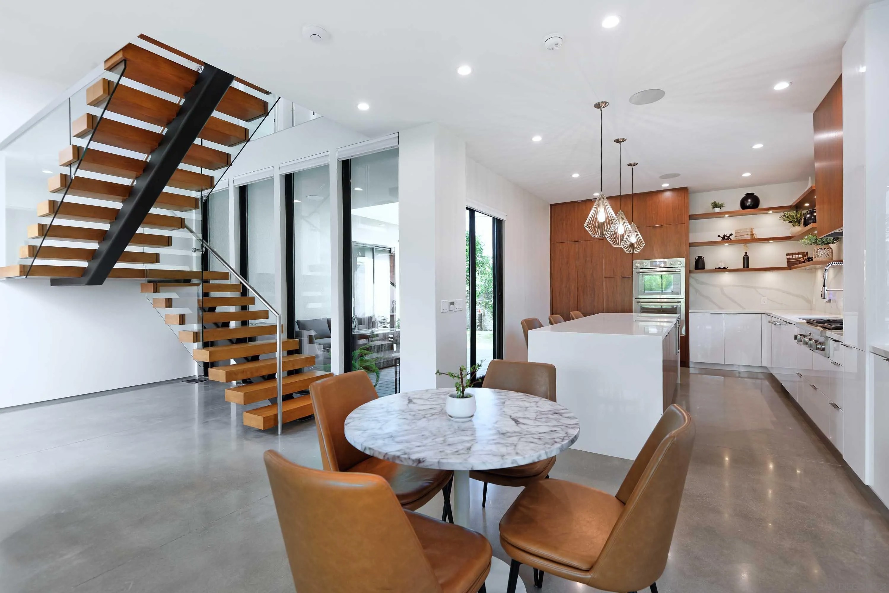 3446 Buena Vista St