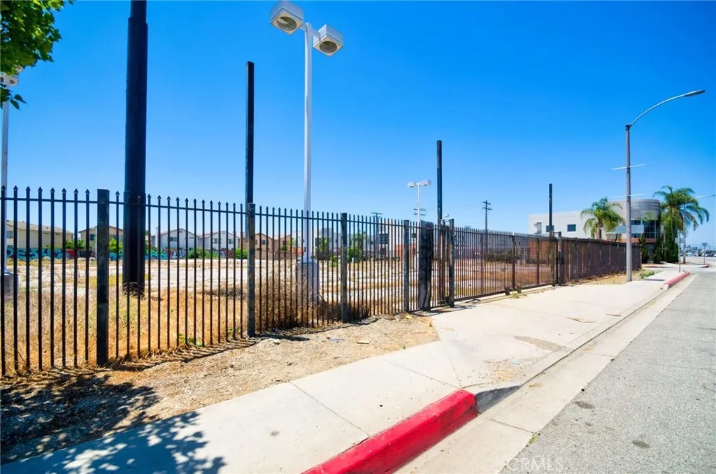 12432 Valley