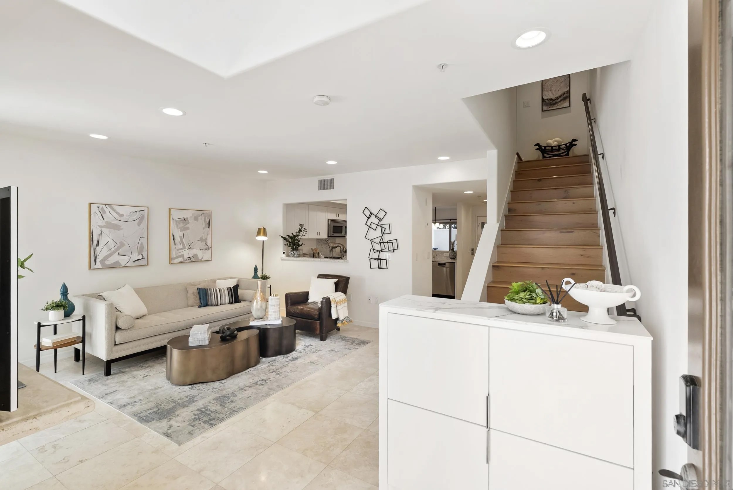 7520 Draper Ave 3